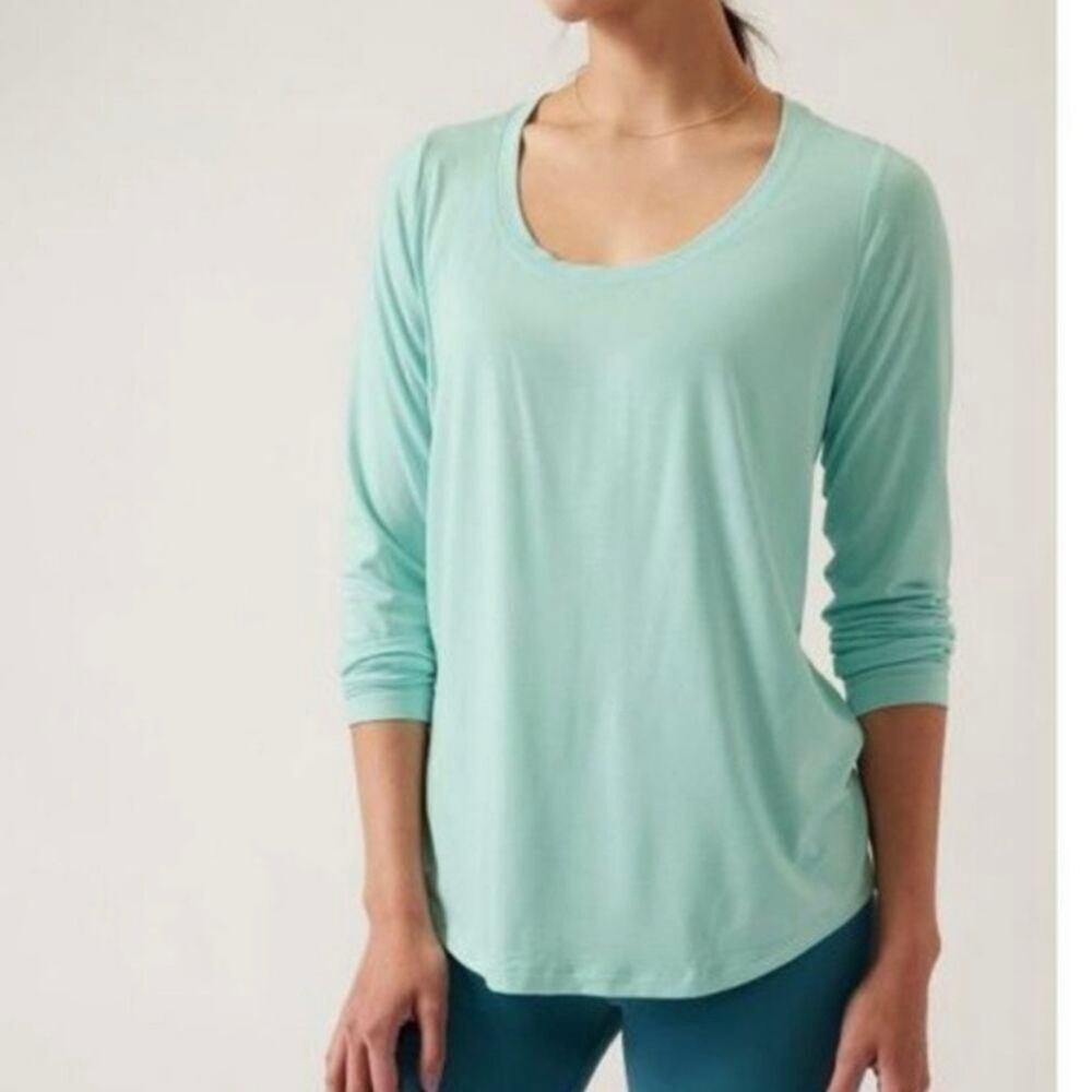 Athleta Teal Stratus II Top Sz.L